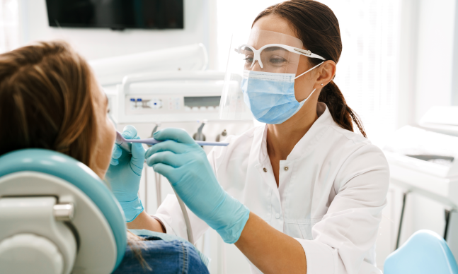 Endodontia: o que é uma desvitalização dentária?