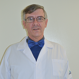 Dr. José Tavares