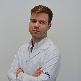 Dr. Marco Menezes Peres