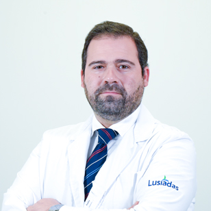 Dr. André Santos Luís