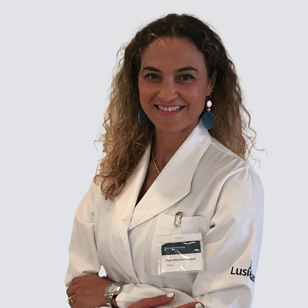 Dra. Paula Rodrigues