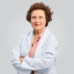 Dra Nádia Castanheira