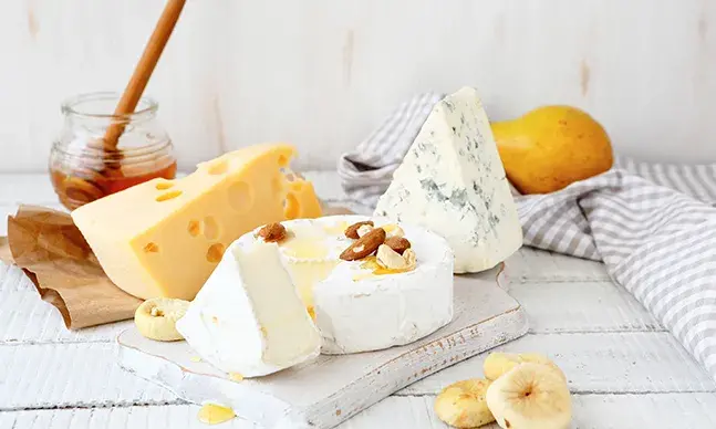 Saiba mais sobre o queijo antes de o comprar.