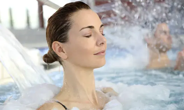 Nem sempre se sabe porquê ou como atuam, mas os efeitos benéficos da água nas termas são incontornáveis. 