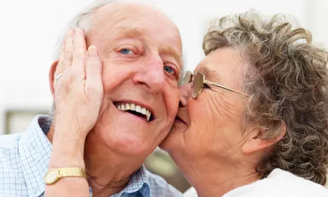 A medicina pode ajudar a prolongar a sexualidade na terceira idade.