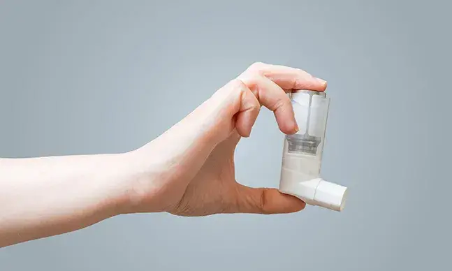 A asma é uma doença crónica muito comum que se estima que atinja cerca de 300 milhões de pessoas em todo o mundo.