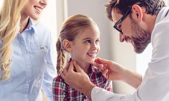 Marque consulta com o pediatra antes de o seu filho fazer desporto