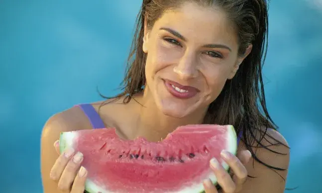 A hidratação é essencial à concentração, estado de alerta e boa condição física. Mas qual é a quantidade de água que devemos beber? 