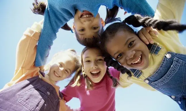 As relações boas mantêm-nos mais felizes, mais saudáveis e mais produtivos