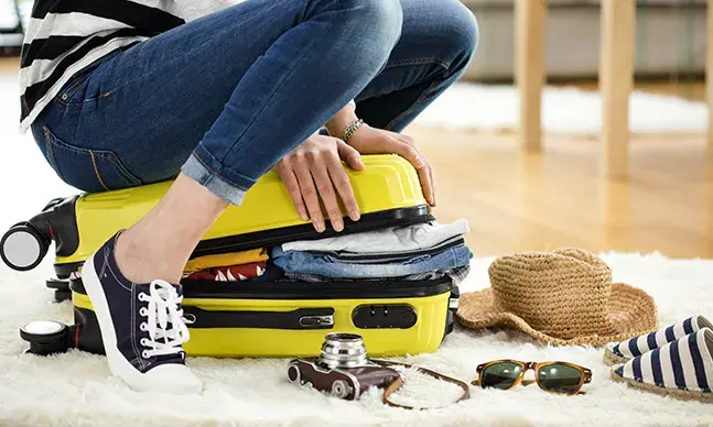 Adolescentes: o seu filho vai de férias com os amigos?