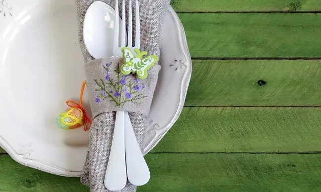 Se não consegue evitar os excessos na Páscoa saiba que existem estratégias simples para viver esta data de forma saudável.