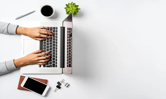 Fique a conhecer dicas que o vão ajudar a tornar o regresso ao trabalho menos doloroso