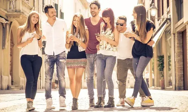 A descoberta da sexualidade é uma das alturas da vida que mais preocupa os pais de adolescentes.