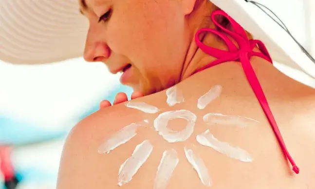 Além de aquecer o planeta e ser responsável pela fotossíntese das plantas,o sol tem efeitos muito benéficos para a saúde, nomeadamente ao nível dos músculos e articulações.