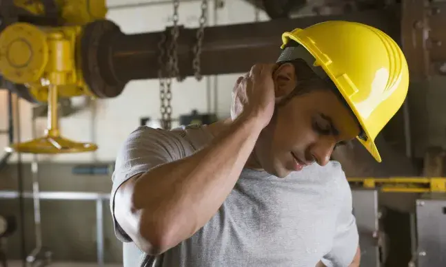 Não são só os trabalhadores de construção civil que sofrem de problemas de coluna ou correm riscos de lesão, também os bailarinos e as bordadeiras da Madeira se encaixam neste grupo de risco.