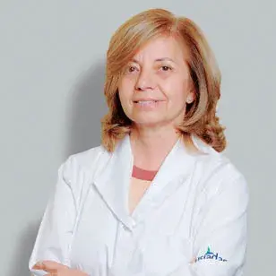 Dra. Manuela Carmona