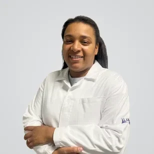 Dra. Vera Furtado Veiga