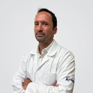 Dr. Renato Neves