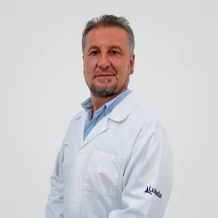 Dr. Pedro Carneiro