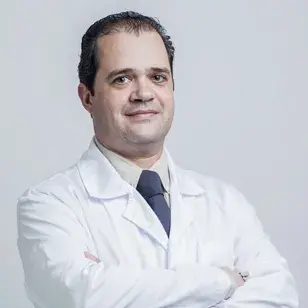 Dr. Rui Versos