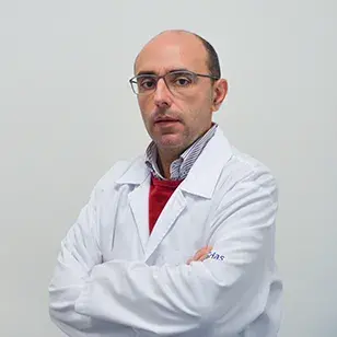 Dr. Tiago Esteves de Carvalho