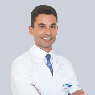 Dr. Vasco Macias