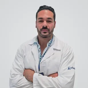 Dr. Vítor Correia