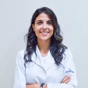 Dra. Ana Castro Neves