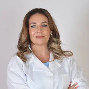 Therapist Carla Silvestre