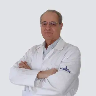 Dr. Vítor Rodrigues