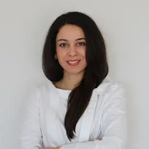 Dra. Bruna Torres Martins