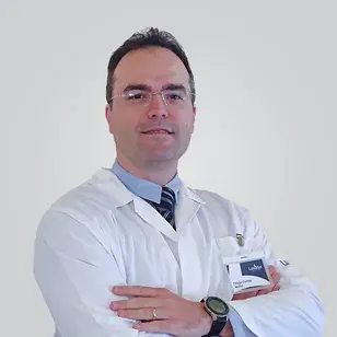 Dr. Thiago Corrêa