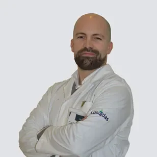 Dr. Micael Belo