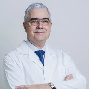 Dr. Carlos Martins