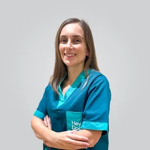 Dra. Carolina Oliveira