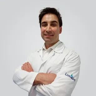 Dr. Cláudio Henriques
