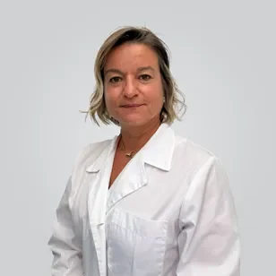 Dra. Carla Farias
