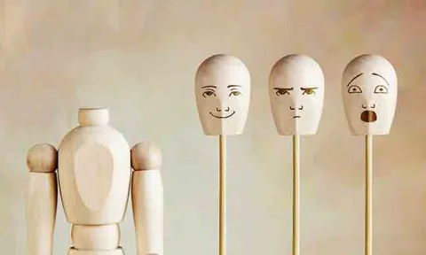 Autoimagem dos adolescentes: como evitar que o corpo seja um inimigo? Autoimagem dos adolescentes: como evitar que o corpo seja um inimigo?