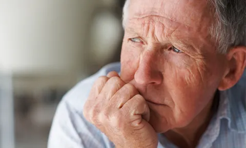 Depressão na terceira idade: quais são os sintomas a que deve estar atento? Depressão na terceira idade: quais são os sintomas a que deve estar atento?