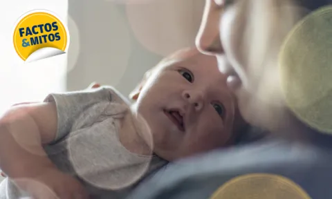 Há inúmeros mitos que envolvem a amamentação e a alimentação da mãe e a sua capacidade de aumentar ou alterar a produção de leite. Fique pelos factos. Há inúmeros mitos que envolvem a amamentação e a alimentação da mãe e a sua capacidade de aumentar ou alterar a produção de leite. Fique pelos factos.