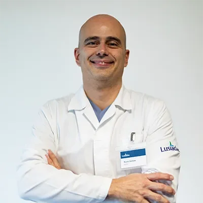 Dr. Nuno Gomes