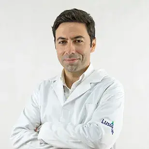 Dr. Roger Rodrigues