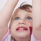 O aparecimento dos dentes do bebé causa febre?