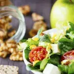 Durante o período das festas consumimos quase o triplo das calorias do que é suposto, chegando a aumentar cerca de três quilos. No ano novo, é altura de fazer dieta.