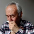 Hemoptise: o que significa tossir sangue