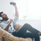 Ouvir música alta faz mal aos ouvidos?