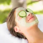 Pôr pepino nos olhos ajuda a que as olheiras desapareçam?
