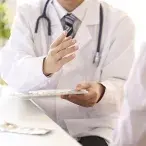 Mais rápida, menos invasiva e menos dolorosa: são as vantagens da cirurgia inovadora usada no tratamento de quistos no cóccix, realizada no Hospital Lusíadas Porto, 