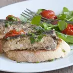 A sardinha deve ser grelhada, de forma a manter as suas propriedades nutricionais.