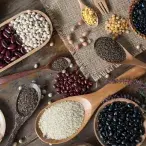 Conheça os diferentes tipos de sementes e saiba como usá-las na alimentação. Têm vitaminas e sais minerais e ajudam a prevenir o envelhecimento precoce.